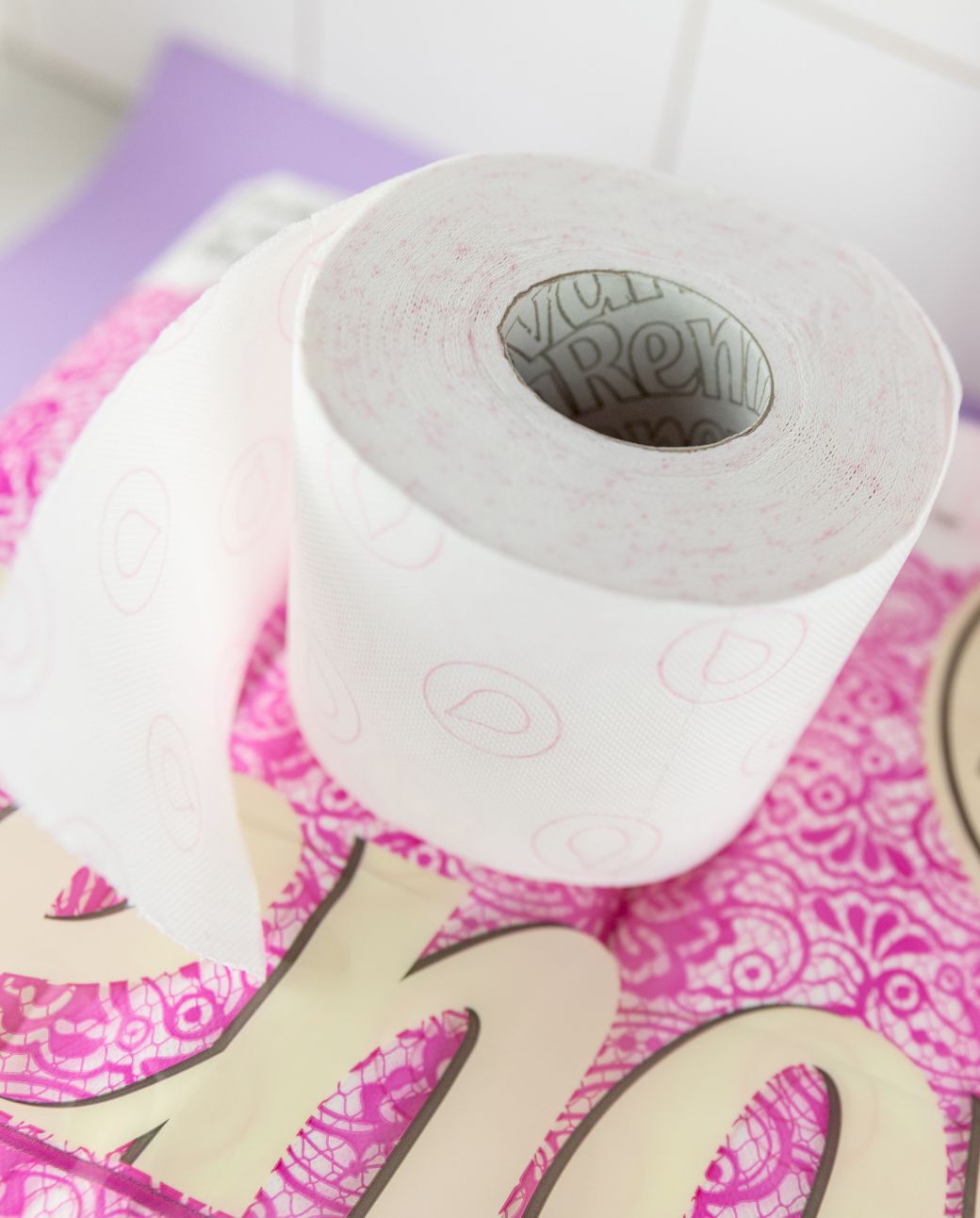 Papel Higi&eacute;nico 4 Capas Decorado 45R